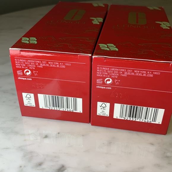 Large 200 ml Clinique Dramatically Different Moisturizing Yellow Lotion (2024) - Picture 6 of 7